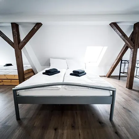 Apartman Schickes Fur Bis Zu 10 Personen - 4 Einzelbetten & 3 Doppelbetten Lipcse