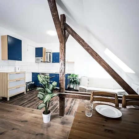 Schickes Fur Bis Zu 10 Personen - 4 Einzelbetten & 3 Doppelbetten Apartman Lipcse